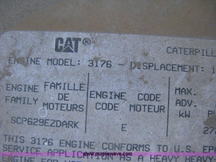 image for item H4489 1996 Freightliner FLD112SD dump truck