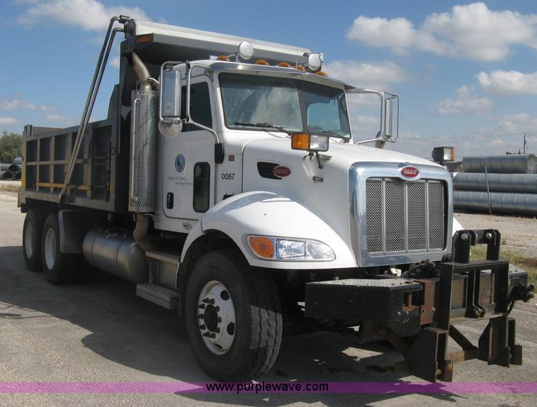 image for item H6269 2008 Peterbilt 340 dump truck