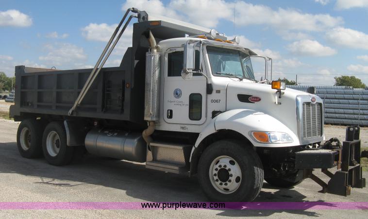 image for item H6269 2008 Peterbilt 340 dump truck