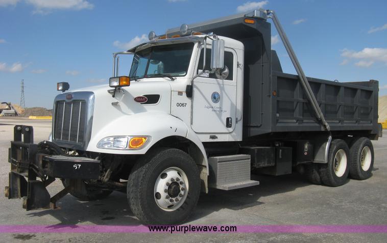 image for item H6269 2008 Peterbilt 340 dump truck