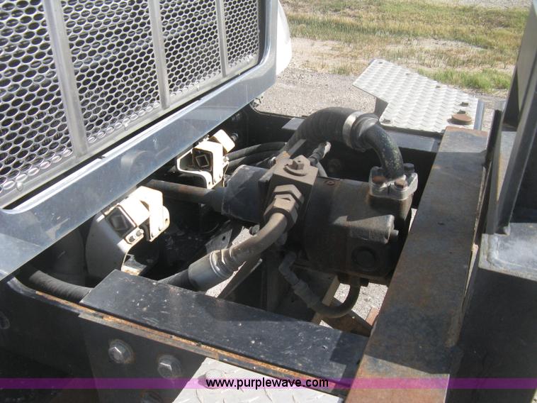 image for item H6269 2008 Peterbilt 340 dump truck