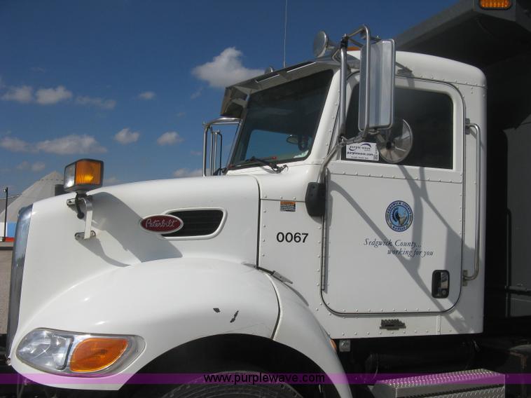 image for item H6269 2008 Peterbilt 340 dump truck