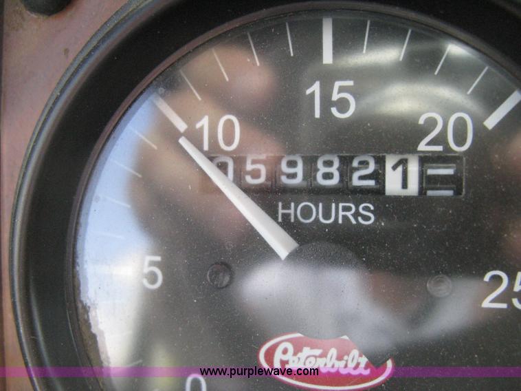 image for item H6269 2008 Peterbilt 340 dump truck