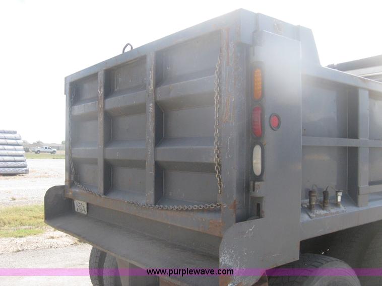 image for item H6269 2008 Peterbilt 340 dump truck