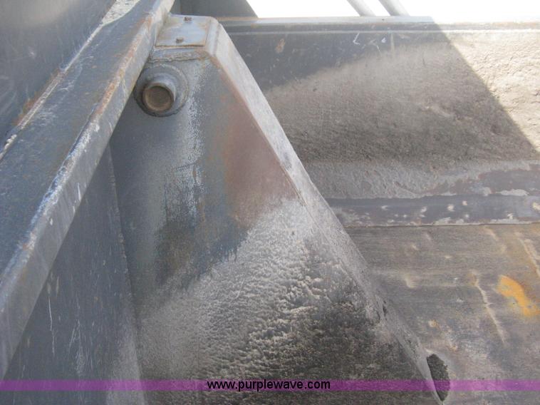 image for item H6269 2008 Peterbilt 340 dump truck