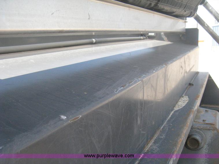 image for item H6269 2008 Peterbilt 340 dump truck