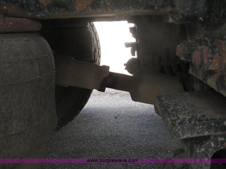 image for item H6269 2008 Peterbilt 340 dump truck