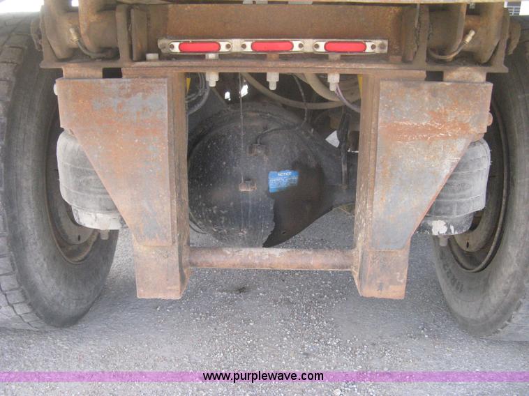 image for item H6269 2008 Peterbilt 340 dump truck
