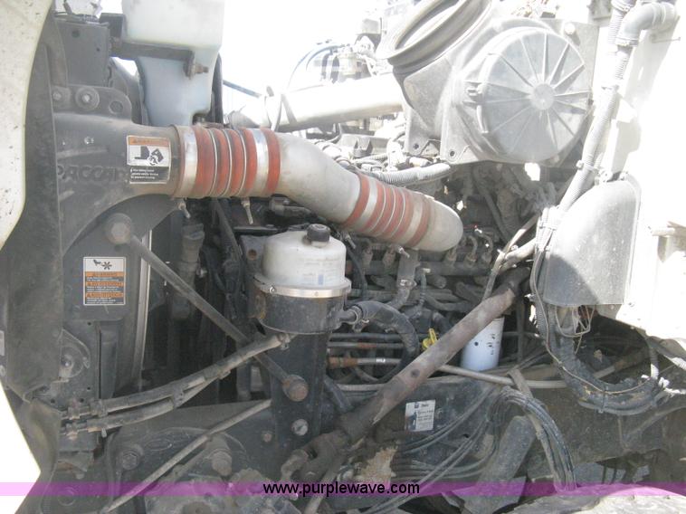 image for item H6269 2008 Peterbilt 340 dump truck