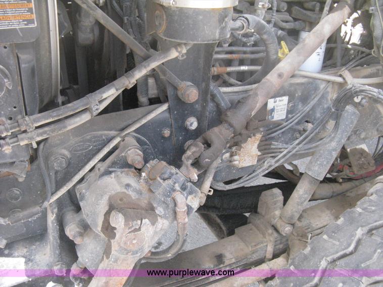 image for item H6269 2008 Peterbilt 340 dump truck