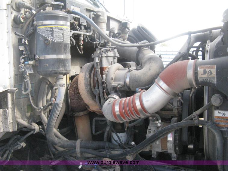 image for item H6269 2008 Peterbilt 340 dump truck