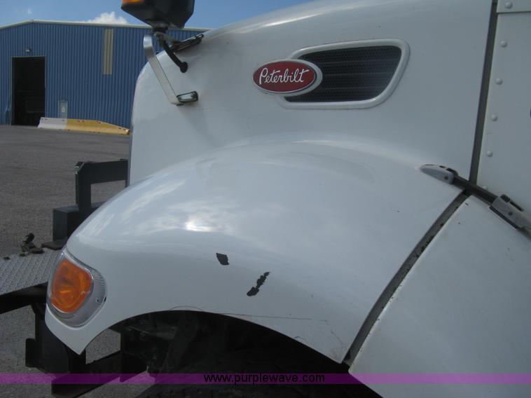 image for item H6269 2008 Peterbilt 340 dump truck