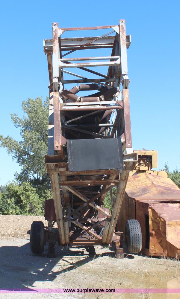 image for item H6771 Cedarapids 100' radial stacker