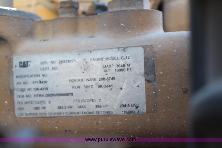 image for item H6796 2002 International F2574 semi truck