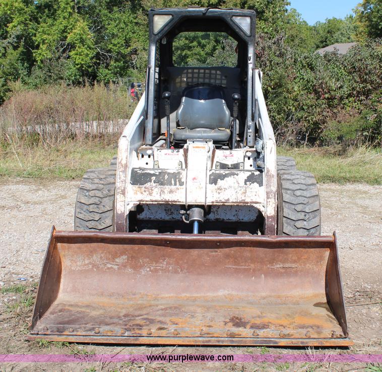 image for item H6801 2002 Bobcat 863 G series skid steer