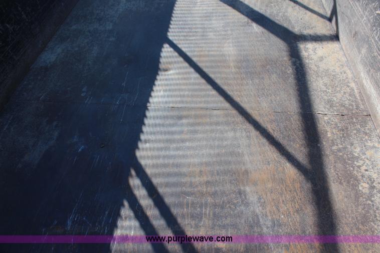 image for item H6802 2007 Titan gooseneck dump trailer