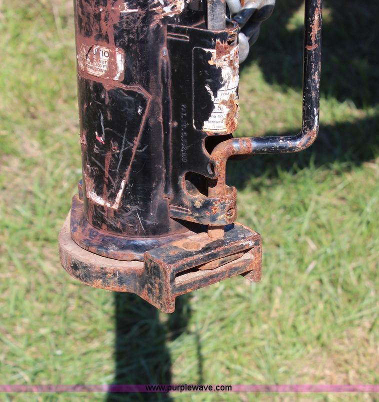 image for item H6802 2007 Titan gooseneck dump trailer