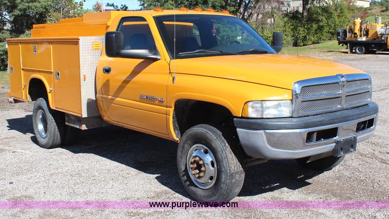 image for item H6810 2002 Dodge Ram 3500 utility truck