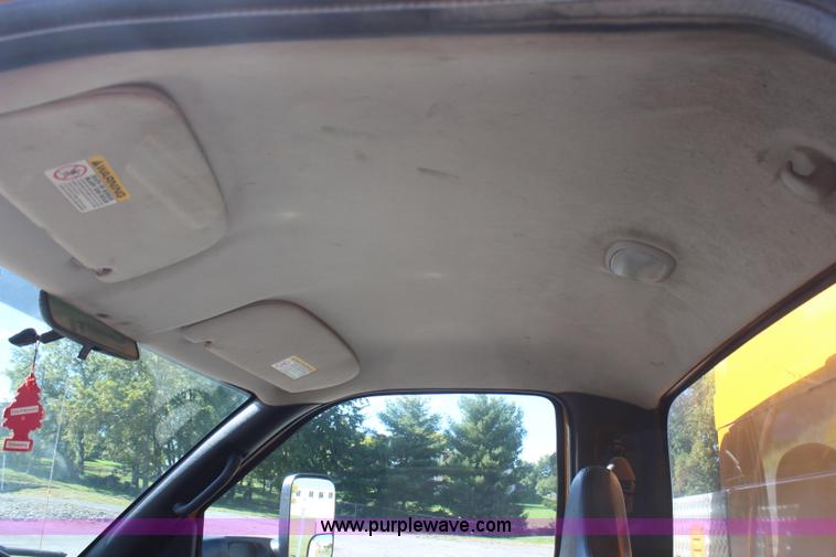 image for item H6810 2002 Dodge Ram 3500 utility truck