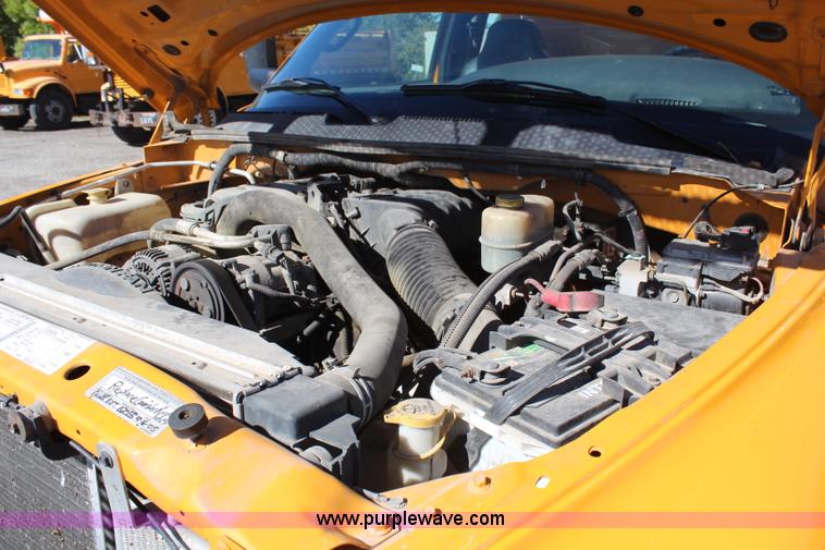 image for item H6810 2002 Dodge Ram 3500 utility truck