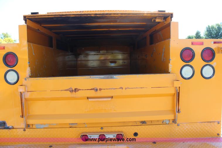 image for item H6810 2002 Dodge Ram 3500 utility truck