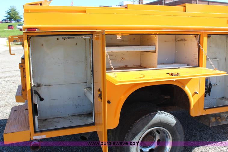 image for item H6810 2002 Dodge Ram 3500 utility truck