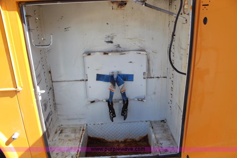 image for item H6810 2002 Dodge Ram 3500 utility truck