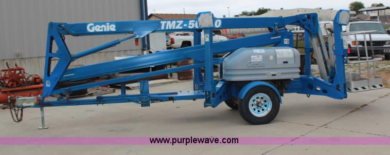 image for item H6871 2000 Genie TMZ-50\30 towable boom lift