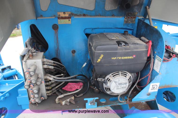 image for item H6871 2000 Genie TMZ-50\30 towable boom lift