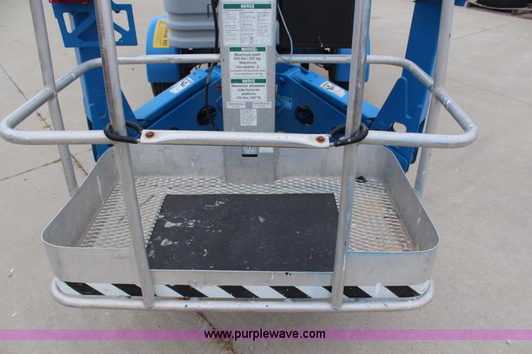 image for item H6871 2000 Genie TMZ-50\30 towable boom lift