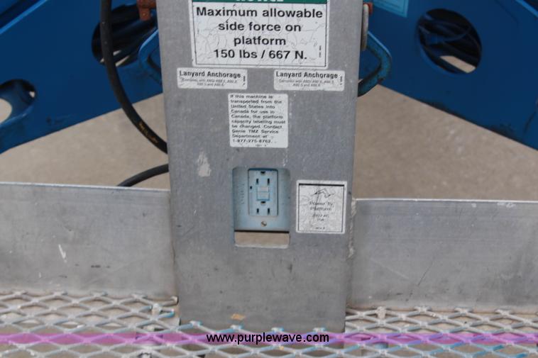 image for item H6871 2000 Genie TMZ-50\30 towable boom lift