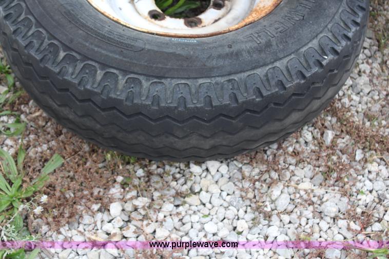 image for item H6871 2000 Genie TMZ-50\30 towable boom lift