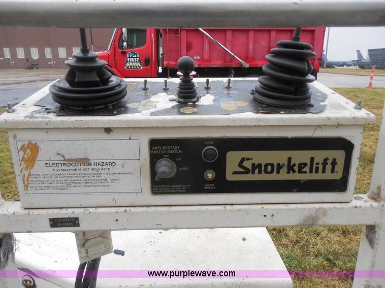 image for item I1263 1990 Snorkel TB-A80R boom lift