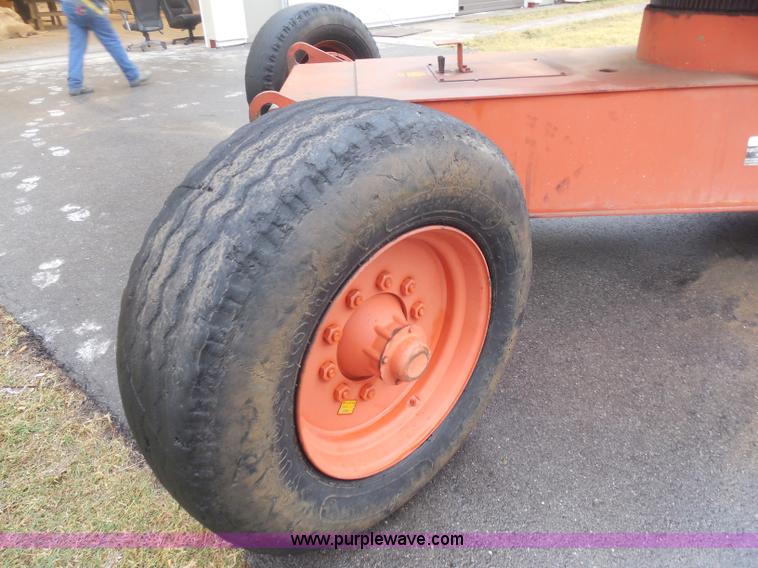 image for item I1263 1990 Snorkel TB-A80R boom lift