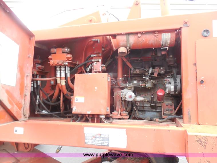 image for item I1263 1990 Snorkel TB-A80R boom lift