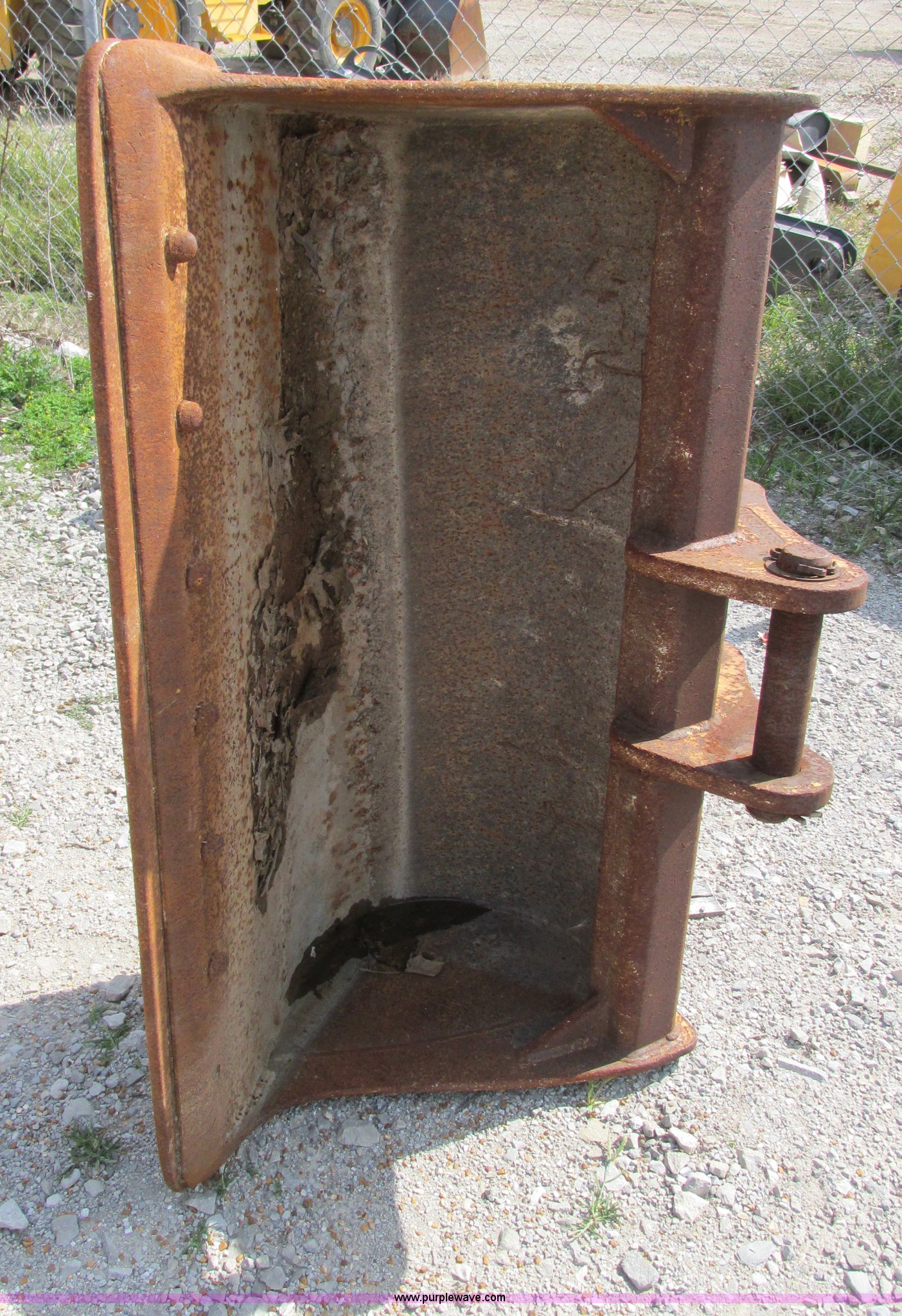 John Deere 48" backhoe bucket in St. Louis, MO Item E7395 sold