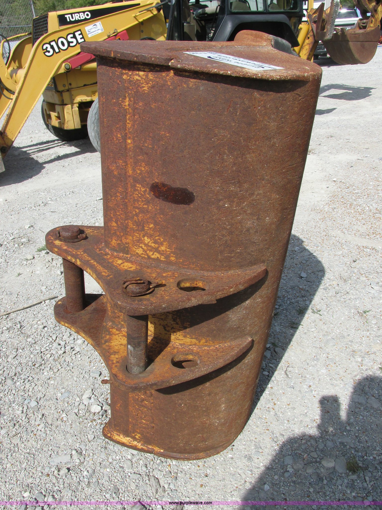 John Deere 48" backhoe bucket in St. Louis, MO Item E7395 sold