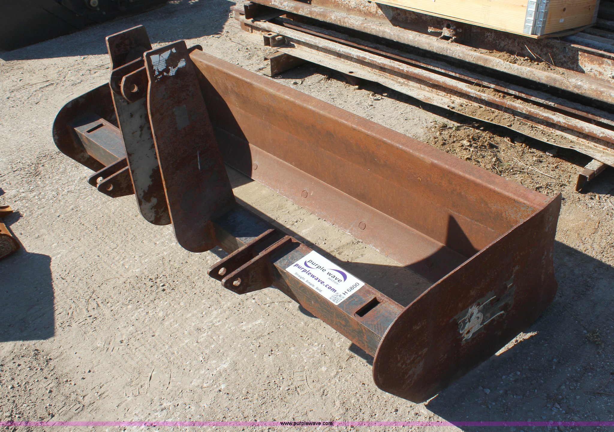 Three point box blade in Lawrence, KS Item H6800 sold Purple Wave