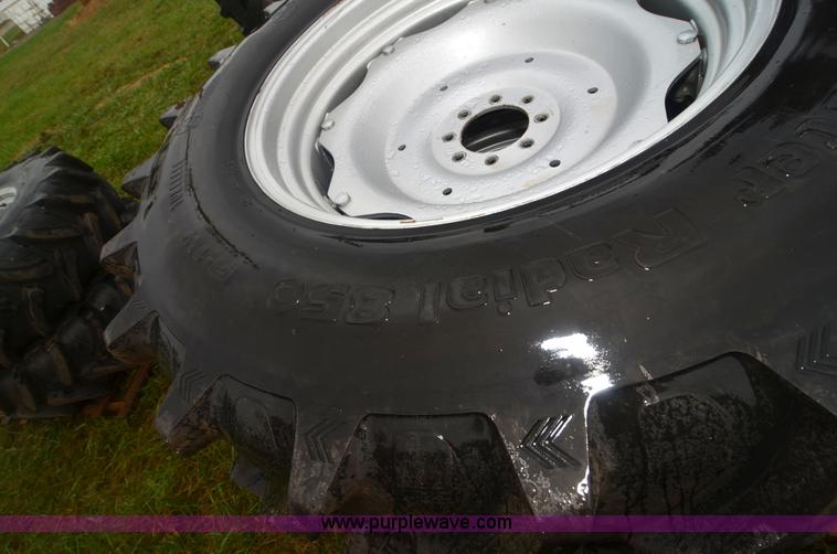 image for item A4956 (2) Galaxy 460/85R34 AgMaster radial 850 wheels and tires