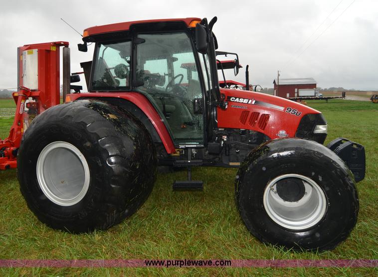 image for item A4957 2008 Case IH Farmall 95U MFWD tractor