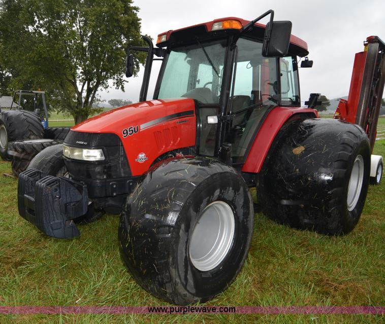 image for item A4957 2008 Case IH Farmall 95U MFWD tractor
