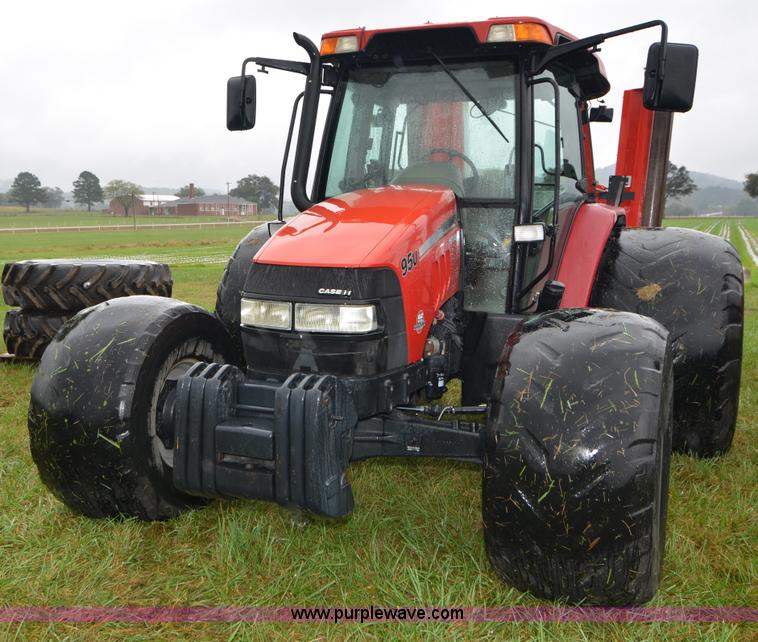 image for item A4957 2008 Case IH Farmall 95U MFWD tractor