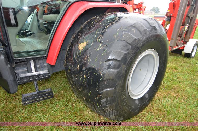 image for item A4957 2008 Case IH Farmall 95U MFWD tractor