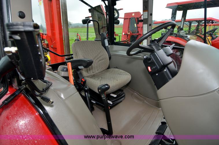 image for item A4957 2008 Case IH Farmall 95U MFWD tractor