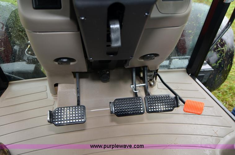 image for item A4957 2008 Case IH Farmall 95U MFWD tractor