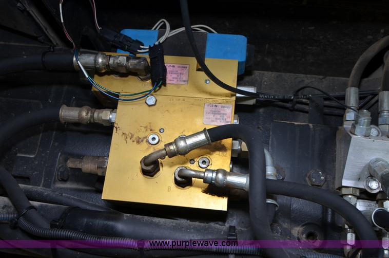 image for item A4957 2008 Case IH Farmall 95U MFWD tractor