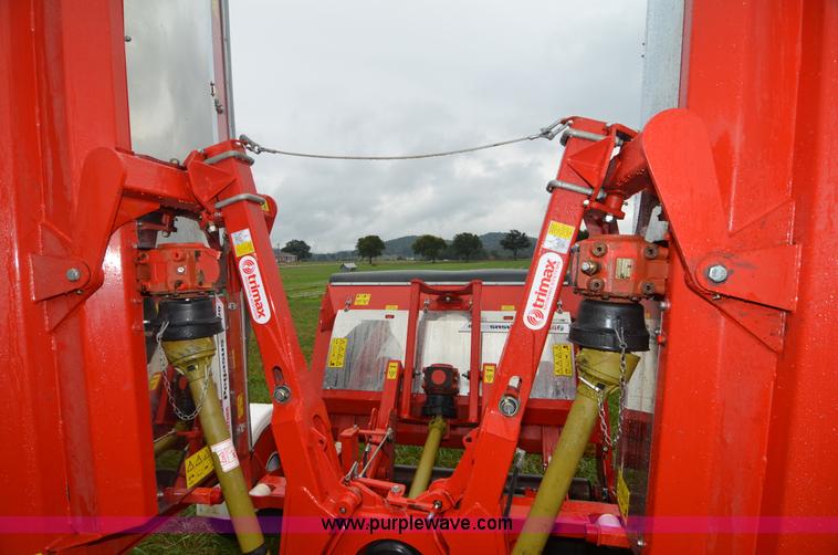 image for item A4958 2009 Trimax Pegasus S3 20' finish mower