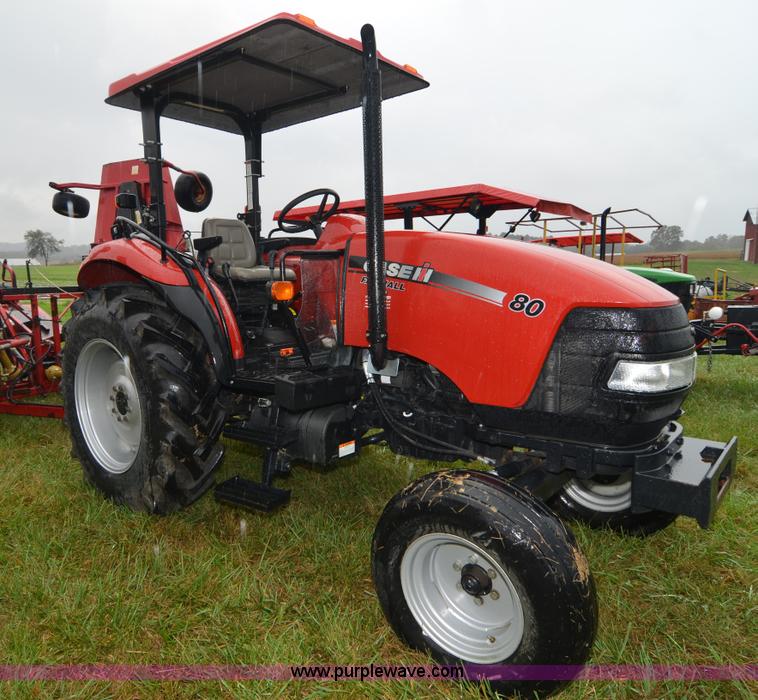 image for item A4959 2010 Case IH Farmall 80 tractor
