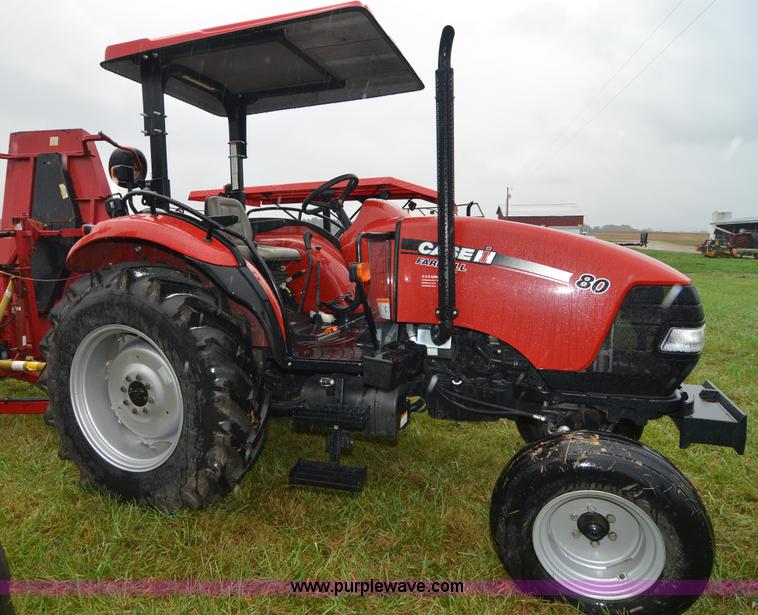 image for item A4959 2010 Case IH Farmall 80 tractor