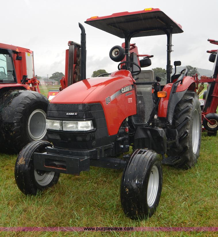 image for item A4959 2010 Case IH Farmall 80 tractor